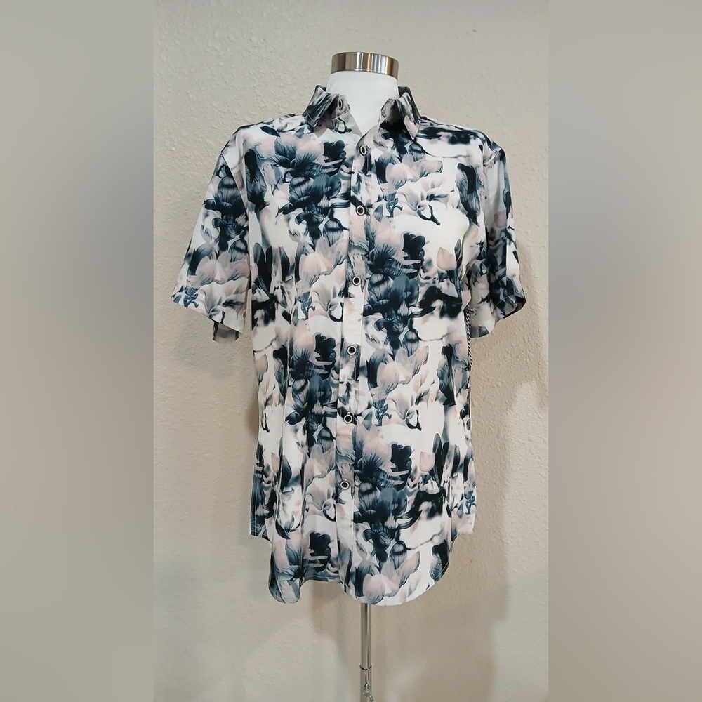 Rugby University Floral Stretch Short Sleeve Button-Up Shirt - Medium